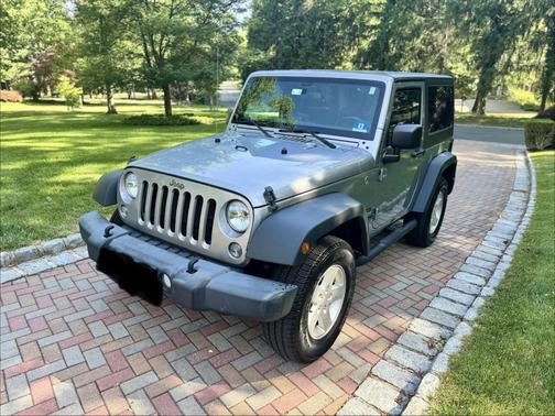Silver 2018 Jeep Wrangler JK Sport