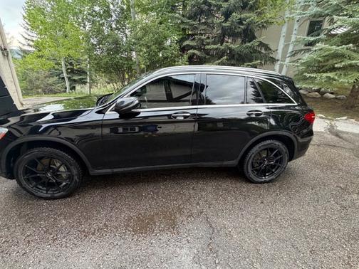 Black 2018 Mercedes-Benz GLC 300 4MATIC