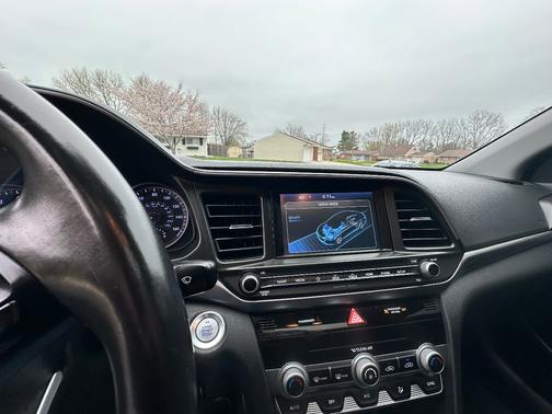 2019 Hyundai ELANTRA Value Edition