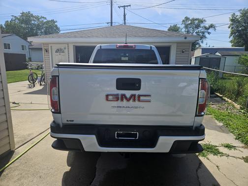 2021 GMC Canyon Elevation Standard