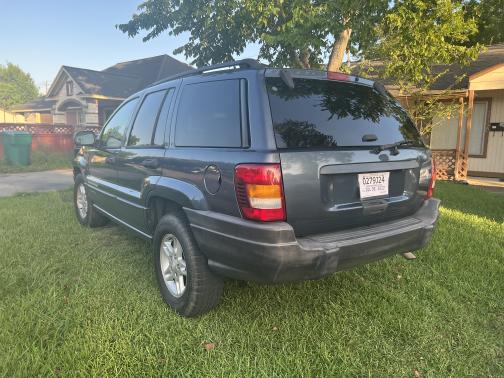 Photo 5 of 9 of 2003 Jeep Grand Cherokee Laredo