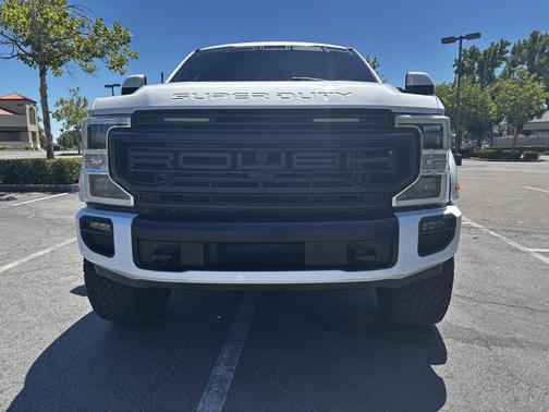 White 2022 Ford F-250 Platinum