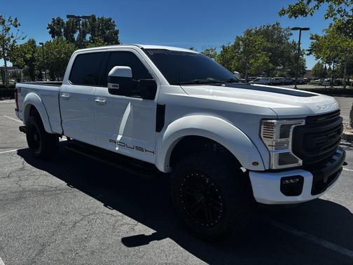 White 2022 Ford F-250 Platinum