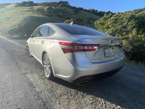Silver 2013 Toyota Avalon Limited