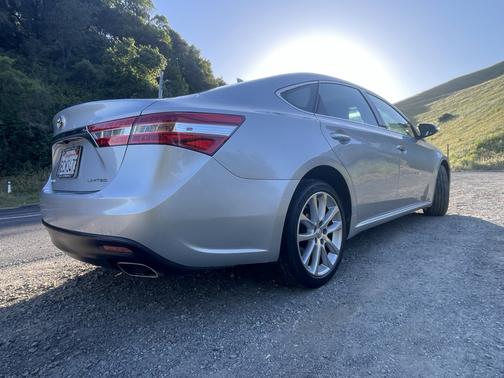 Silver 2013 Toyota Avalon Limited
