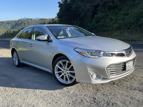 Silver 2013 Toyota Avalon Limited