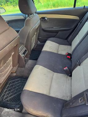 Black 2011 Chevrolet Malibu LS