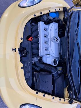 2009 Volkswagen New Beetle S