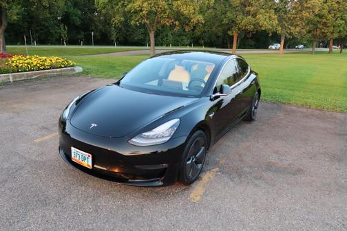 2019 Tesla Model 3 Standard Range Plus