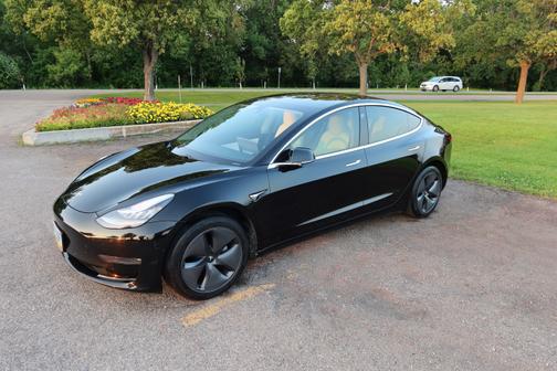 2019 Tesla Model 3 Standard Range Plus