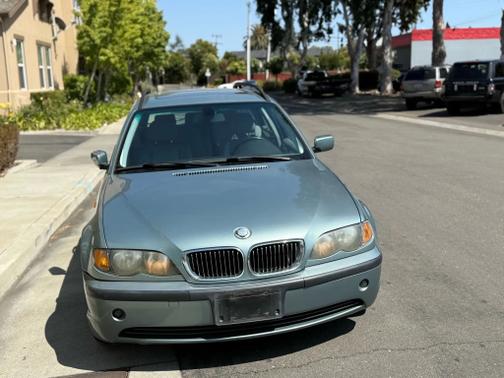 2003 BMW 325 xiT