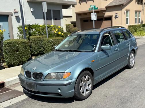 2003 BMW 325 xiT
