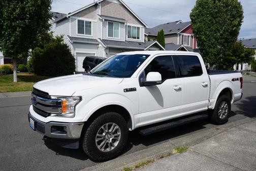 White 2019 Ford F-150 Lariat