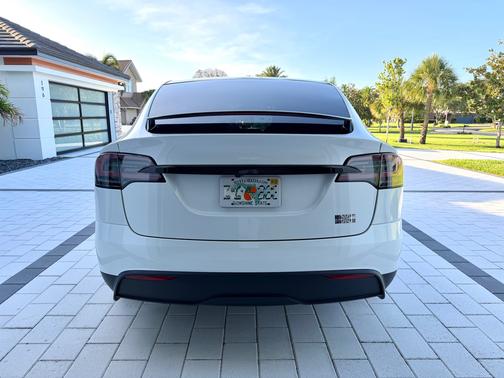 White 2026 Tesla Model X Plaid