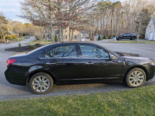 2011 Lincoln MKZ Base