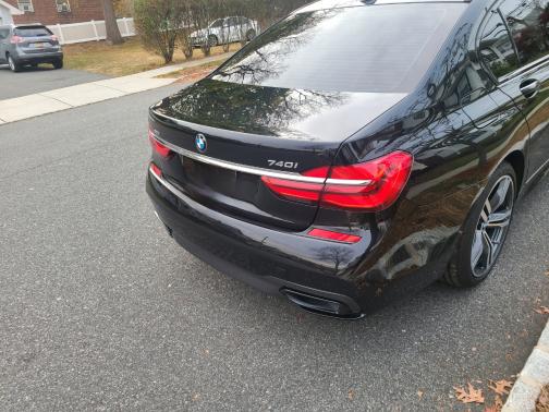 2019 BMW 740 i xDrive