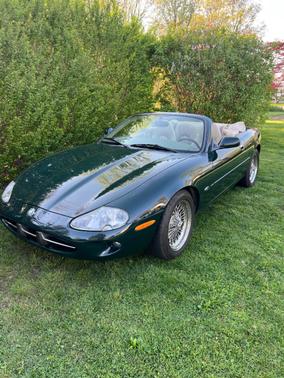 Green 1999 Jaguar XK8 Base