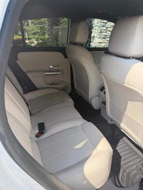 White 2025 Mercedes-Benz GLA 250 4MATIC