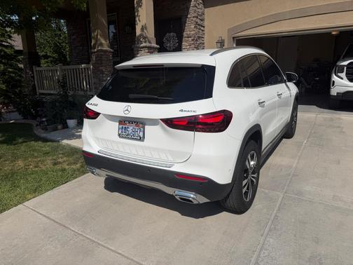 White 2025 Mercedes-Benz GLA 250 4MATIC