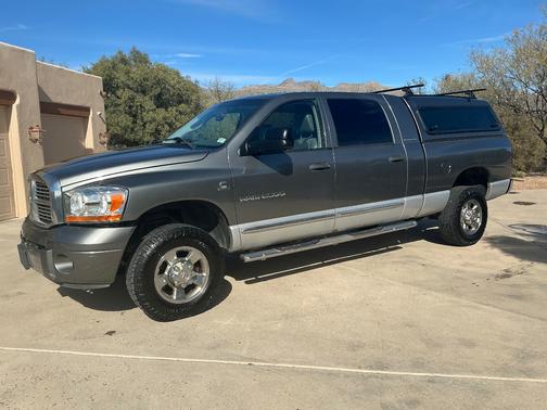 2006 Dodge Ram 2500 Laramie Mega Cab