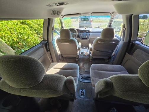 Gray 2000 Honda Odyssey LX