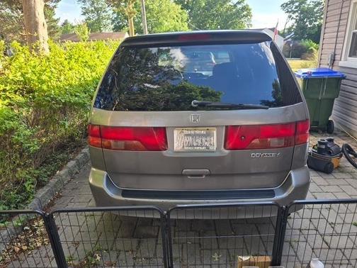 Gray 2000 Honda Odyssey LX