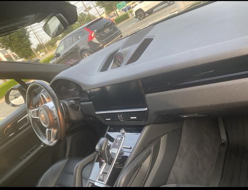 2019 Porsche Cayenne Cayenne