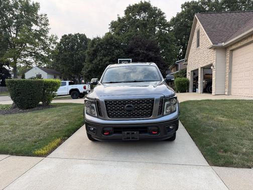 Gray 2018 Nissan Titan SL