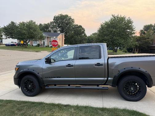 Gray 2018 Nissan Titan SL