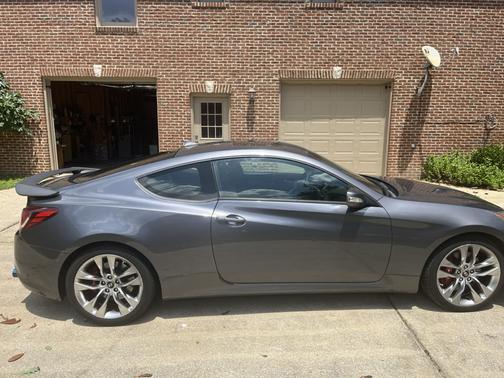 Gray 2013 Hyundai Genesis Coupe 3.8 Track