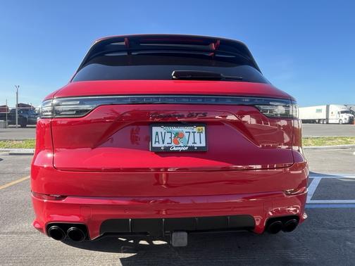 2023 Porsche Cayenne Cayenne GTS Coupe