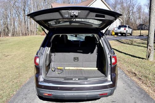 Gray 2013 GMC Acadia SLE-2