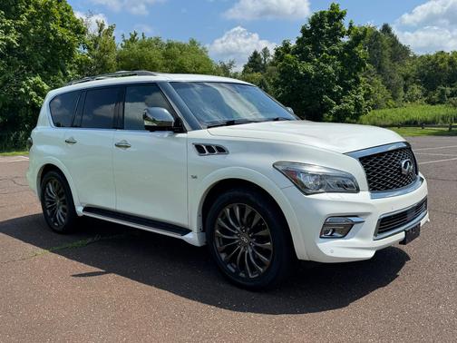 White 2015 INFINITI QX80 Limited