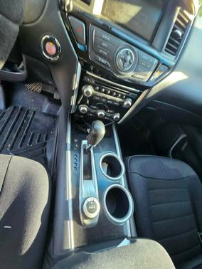 2013 Nissan Pathfinder SV