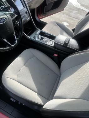Red 2019 Ford Fusion SE