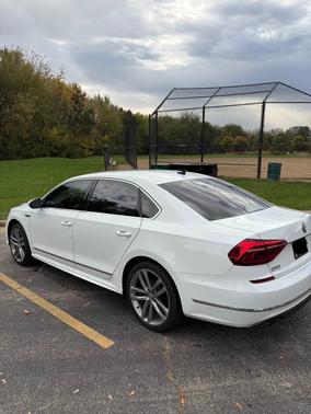 2017 Volkswagen Passat 1.8T R-Line w/Comfort