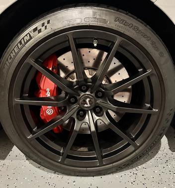 2017 Ford Shelby GT350 Base