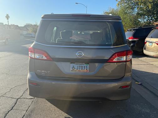 2015 Nissan Quest S