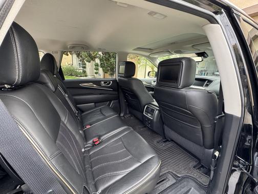Black 2017 INFINITI QX60 Base