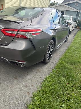 Gray 2018 Toyota Camry SE