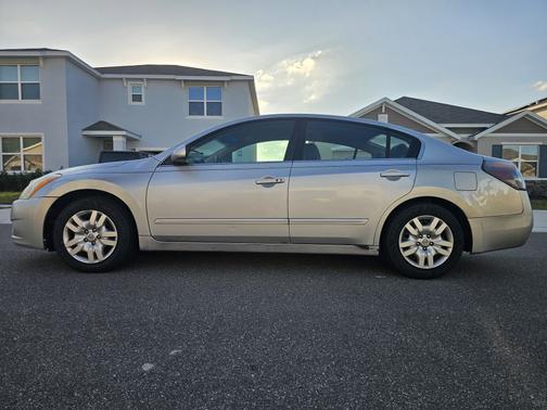 2012 Nissan Altima 2.5 S