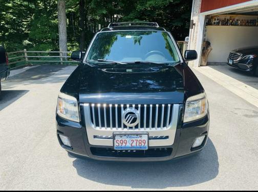 Black 2010 Mercury Mariner Premier