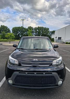 Black 2018 Kia Soul Base