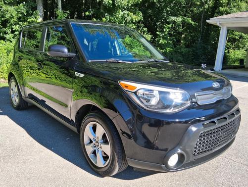 Black 2018 Kia Soul Base