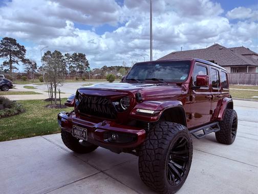 2021 Jeep Wrangler Unlimited Sahara High Altitude