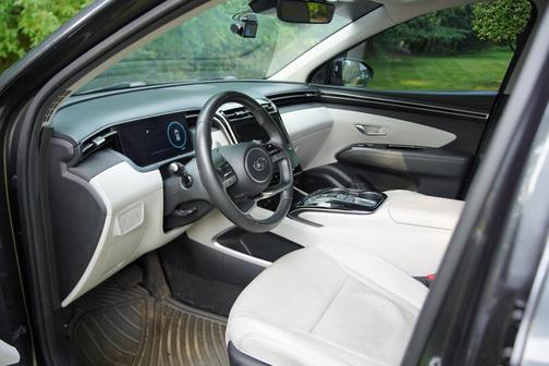 Gray 2023 Hyundai TUCSON Limited