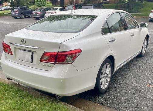 2011 Lexus ES 350 Base