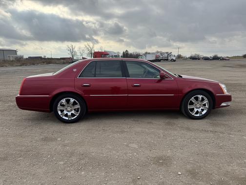 2011 Cadillac DTS Platinum Collection