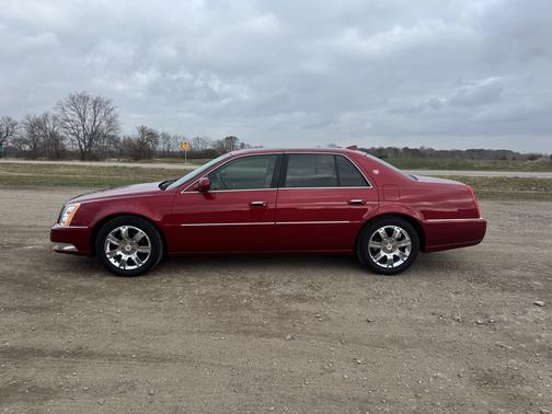 2011 Cadillac DTS Platinum Collection