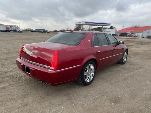 2011 Cadillac DTS Platinum Collection